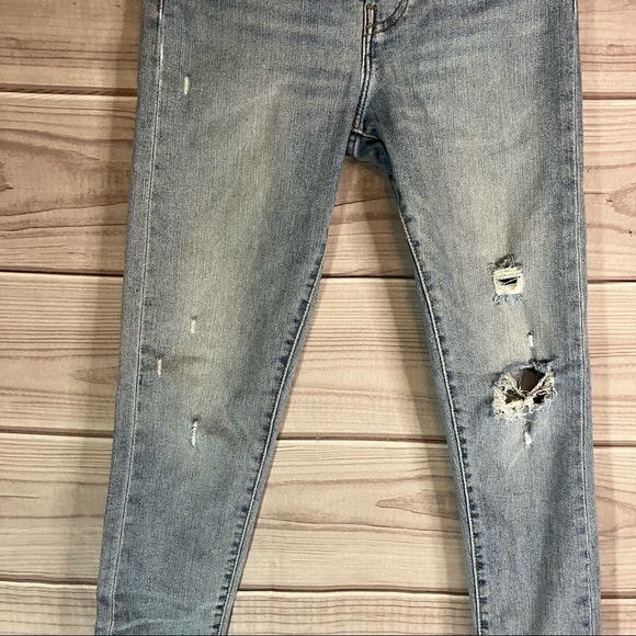 LEVI’S Light Blue High Waisted Wedgie Fit Skinny Jeans - Picture 6 of 12